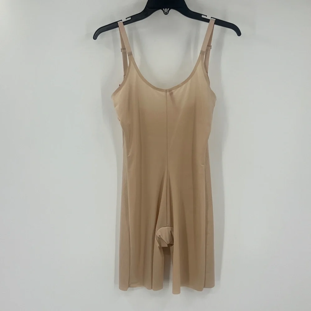 SPANXsculpt™ OnCore Open-Bust Mid-Thigh Bodysuit